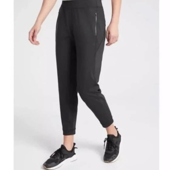 Athleta Pants - Athleta Black Courtside Trouser Legging Joggers Size M